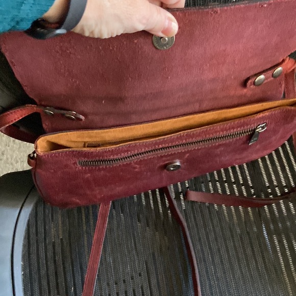 Patricia Nash Red Leather Clutch/Wristlet/Crossbody Handbag! - Picture 4 of 11